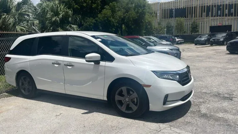 Minivan